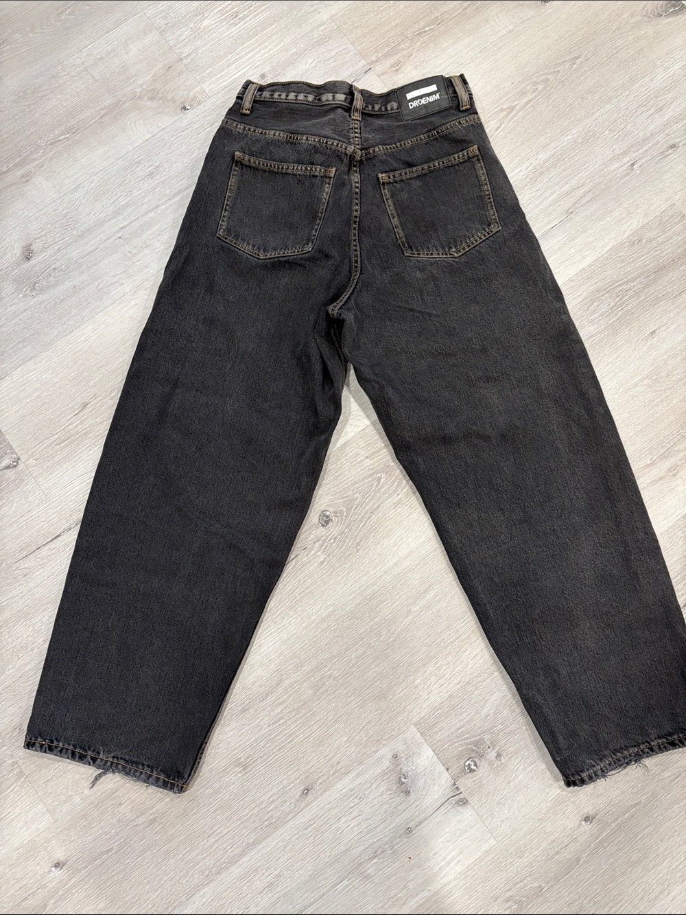 Relaxed Black Men’s Jeans — Casual wide Fit